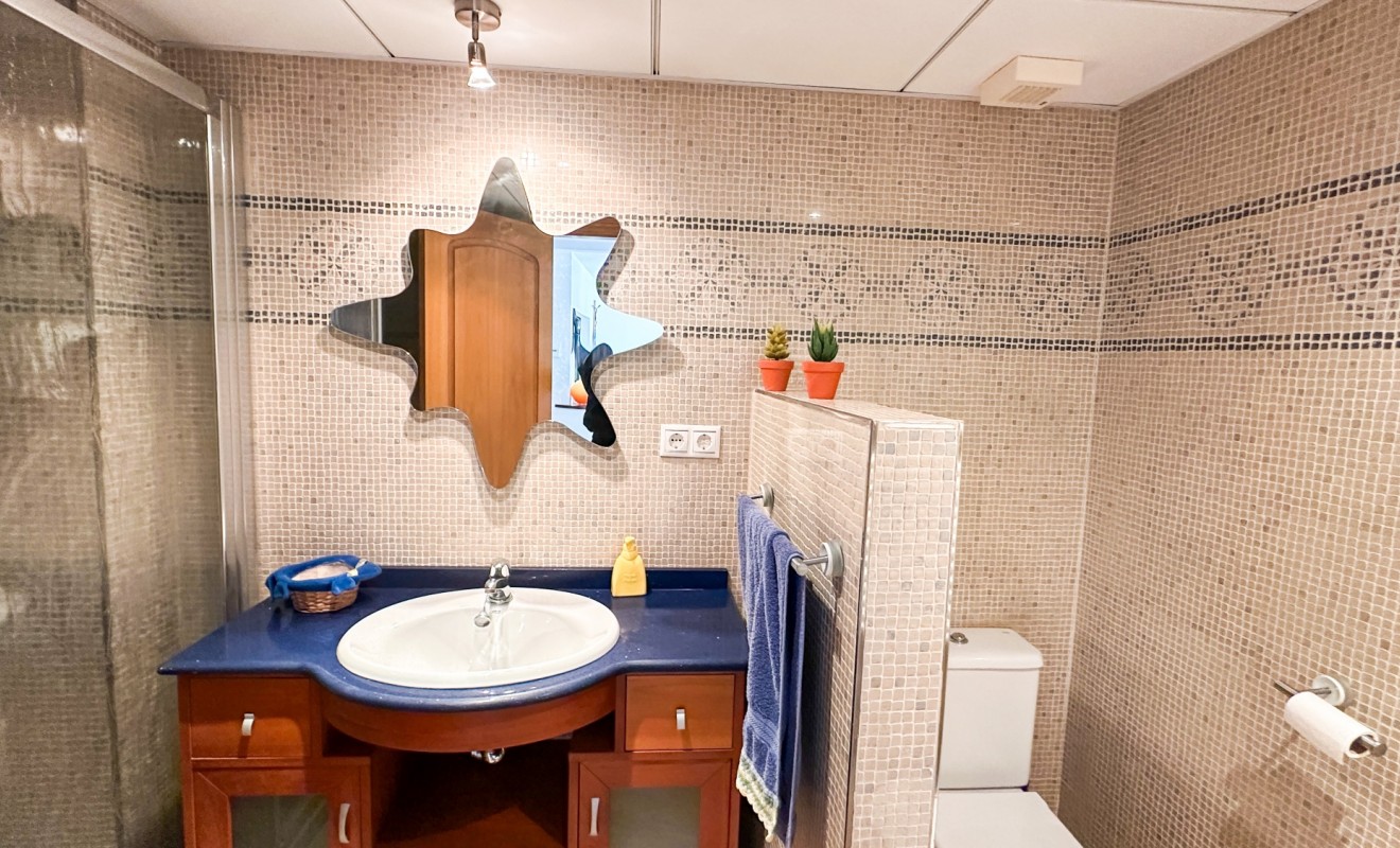 Wederverkoop - Apartment / flat - Torrevieja - Playa de los Locos