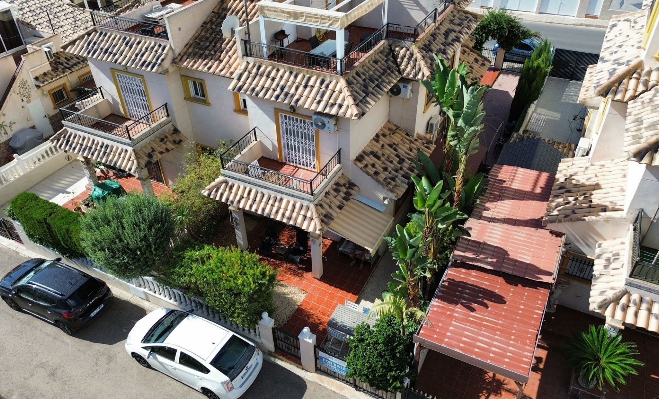 Sale - Semi-detached house - Lomas de Cabo Roig