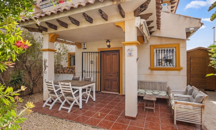 Sale - Semi-detached house - Lomas de Cabo Roig