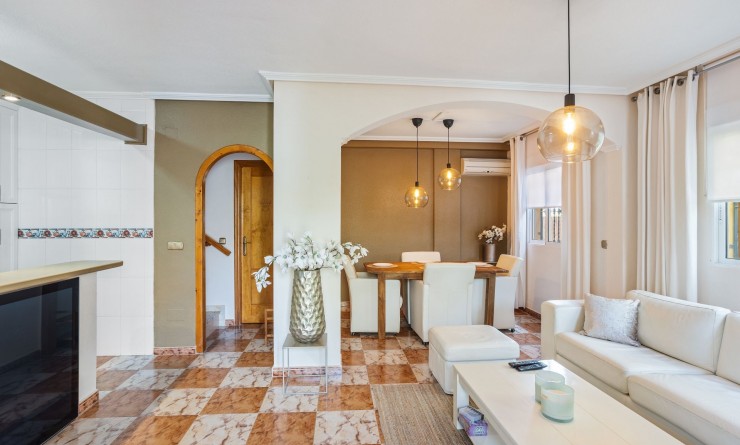 Sale - Semi-detached house - Lomas de Cabo Roig