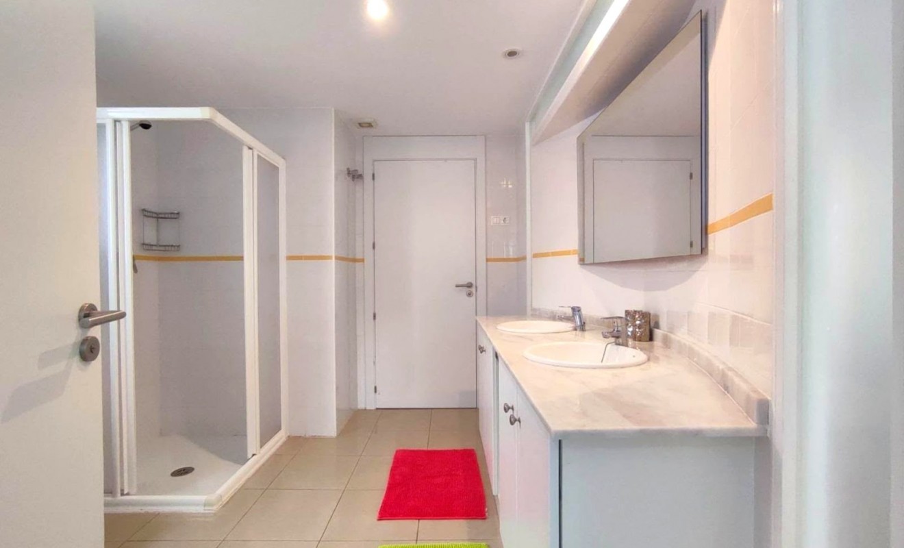 Wederverkoop - Apartment / flat - Orihuela Costa
