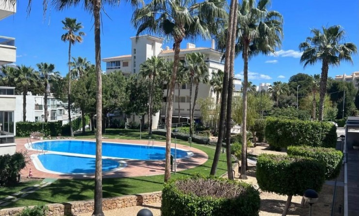 Wederverkoop - Apartment / flat - Albir - center
