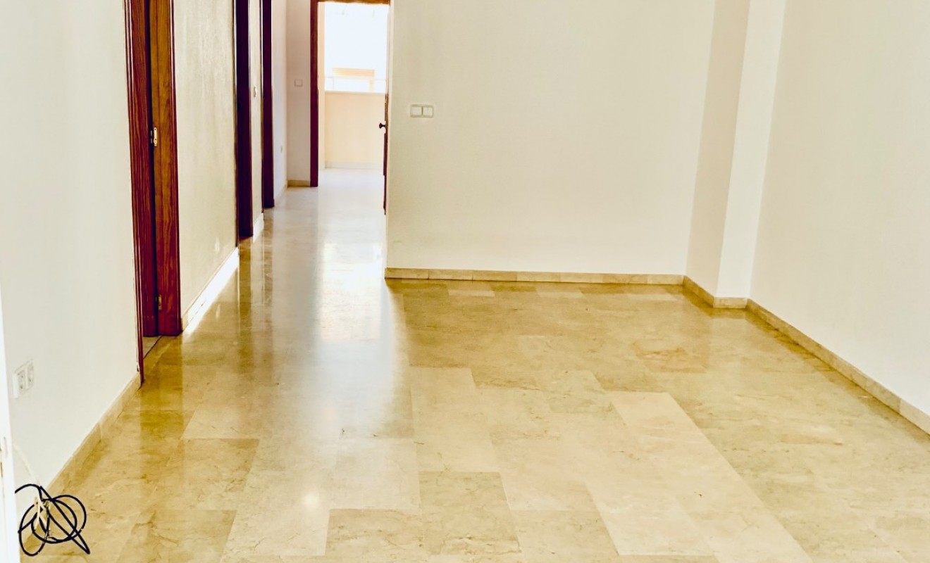 Wederverkoop - Apartment / flat - Albir - center