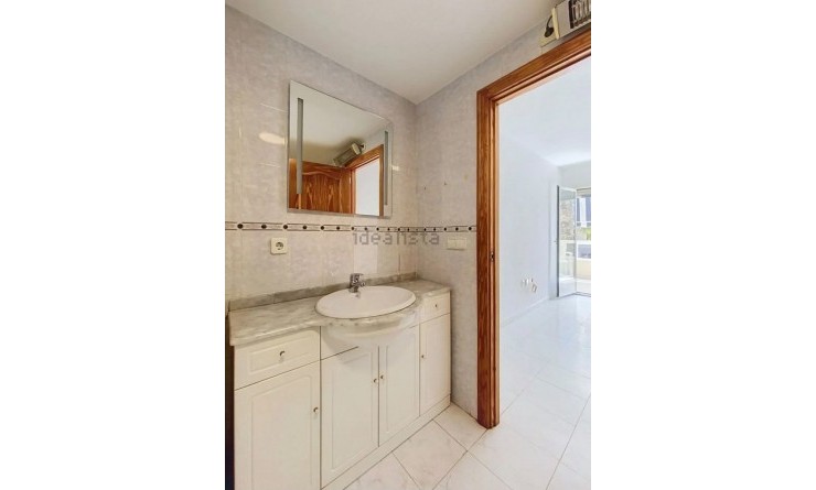 Wederverkoop - Apartment / flat - Albir - center