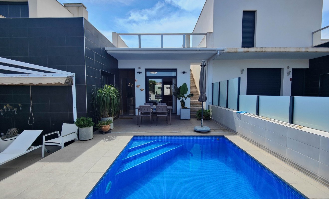 Sale - Villa - Formentera del Segura