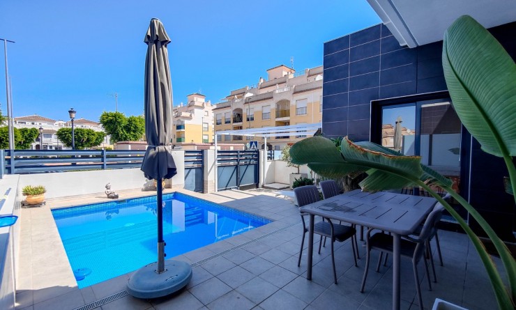 Sale - Villa - Formentera del Segura