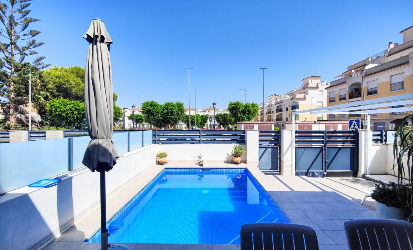 Sale - Villa - Formentera del Segura