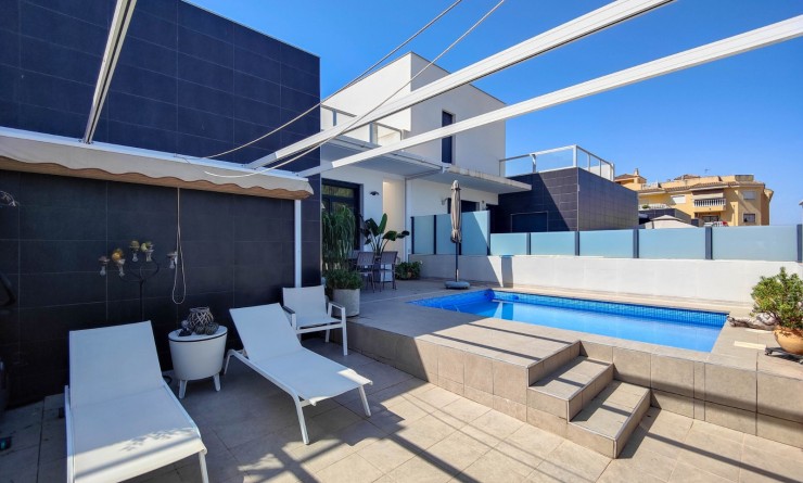 Sale - Villa - Formentera del Segura