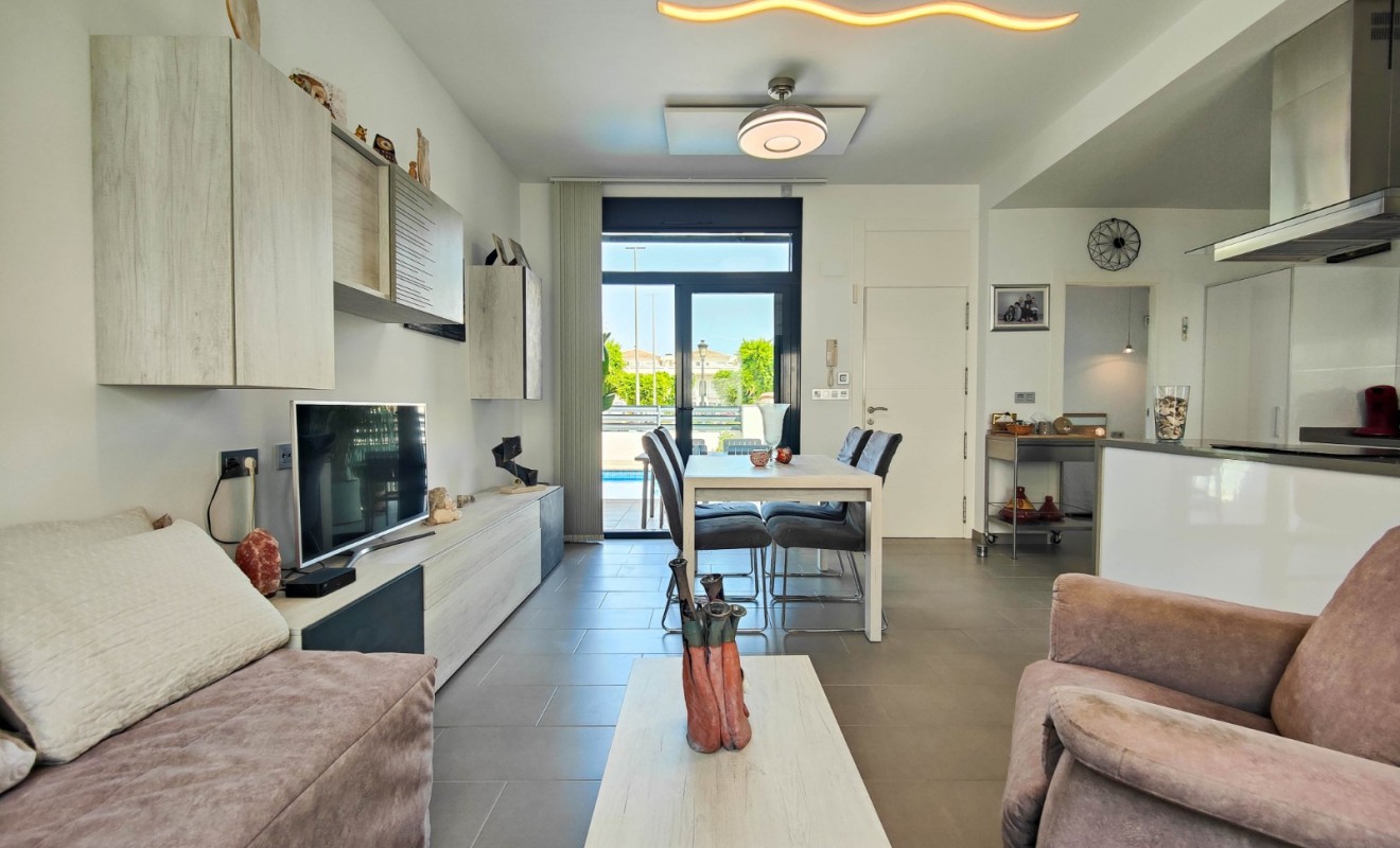 Sale - Villa - Formentera del Segura
