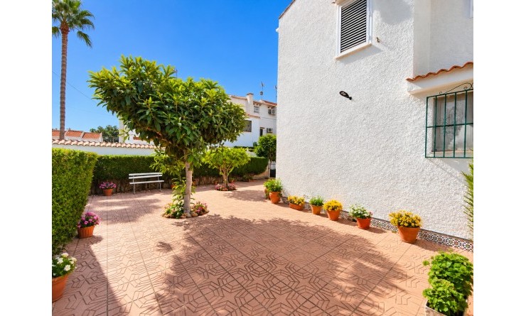 Wederverkoop - Herenhuis - Torrevieja - Nueva Torrevieja