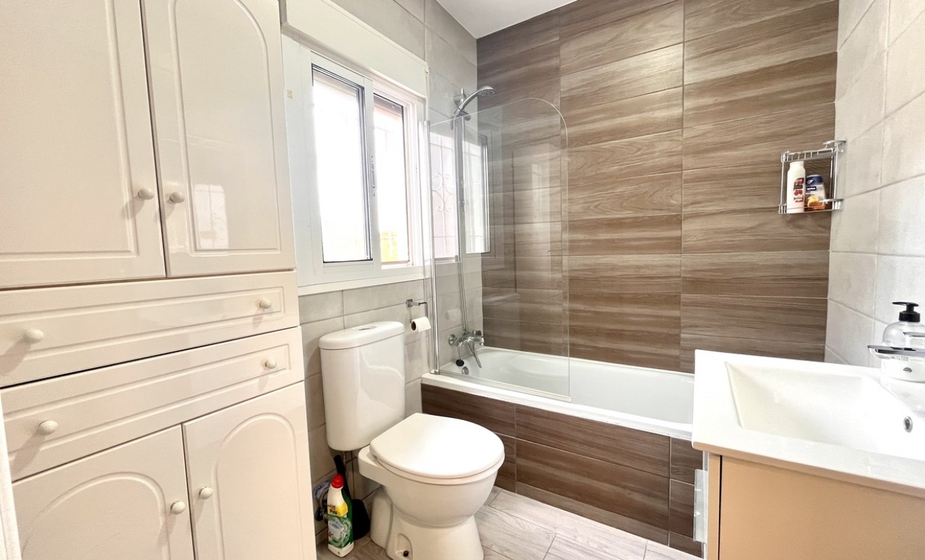 Sale - Villa - Pinar de Campoverde