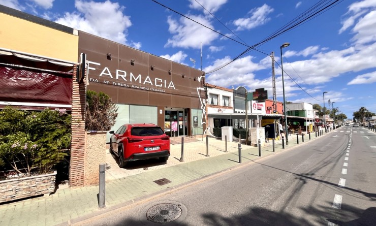 Sale - Villa - Pinar de Campoverde