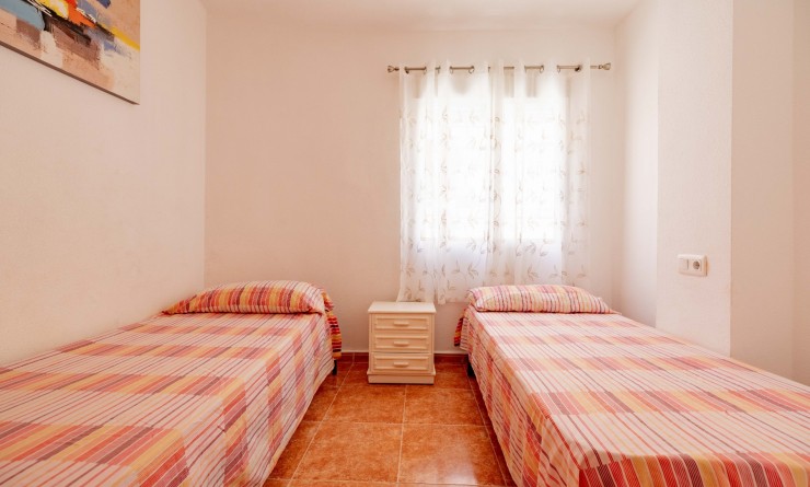 Wederverkoop - Apartment / Duplex - Torrevieja - Playa de los Locos