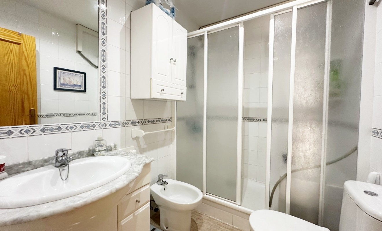 Wederverkoop - Apartment / Duplex - Orihuela Costa - Campoamor