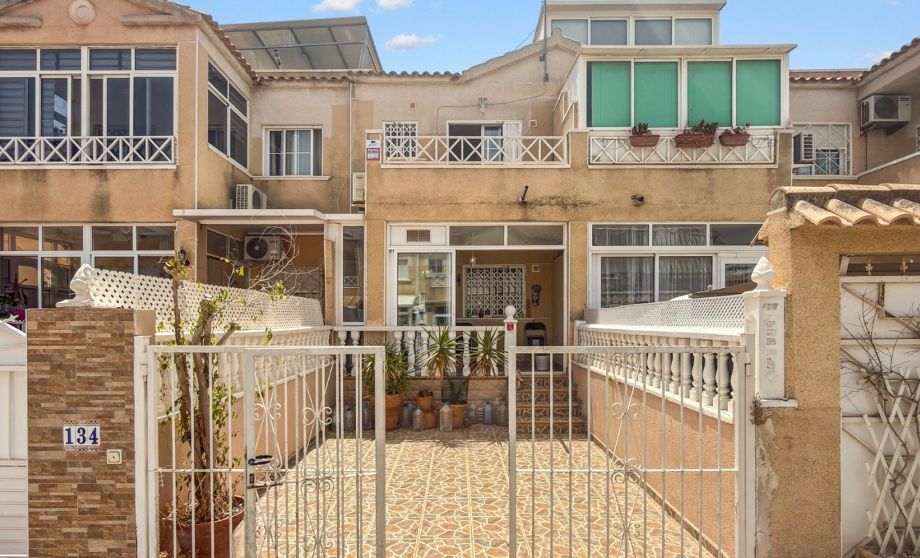 Sale - Townhouse - Torrevieja