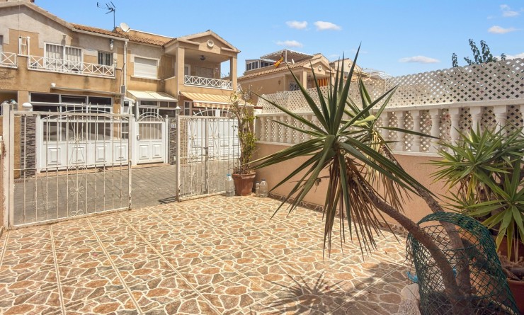 Sale - Townhouse - Torrevieja