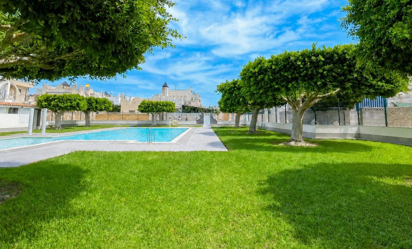 Sale - Townhouse - Torrevieja - La Siesta - El Salado -  Torreta
