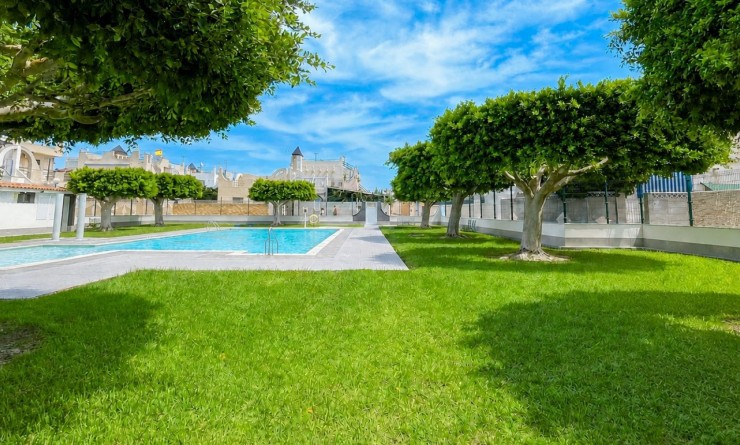 Sale - Townhouse - Torrevieja - La Siesta - El Salado -  Torreta