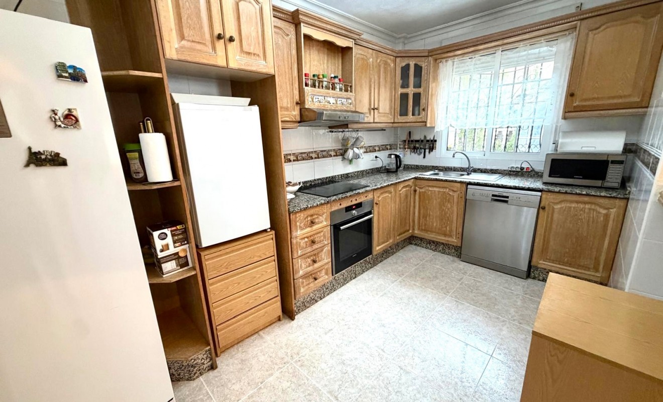 Wederverkoop - Villa - Orihuela Costa - Villamartín-Las Filipinas