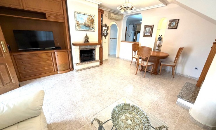 Wederverkoop - Villa - Orihuela Costa - Villamartín-Las Filipinas