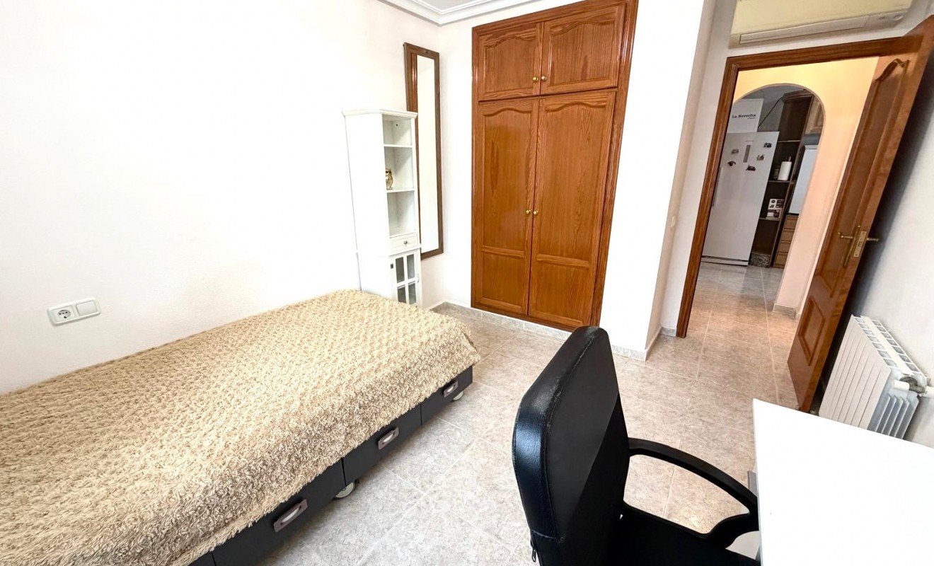 Wederverkoop - Villa - Orihuela Costa - Villamartín-Las Filipinas