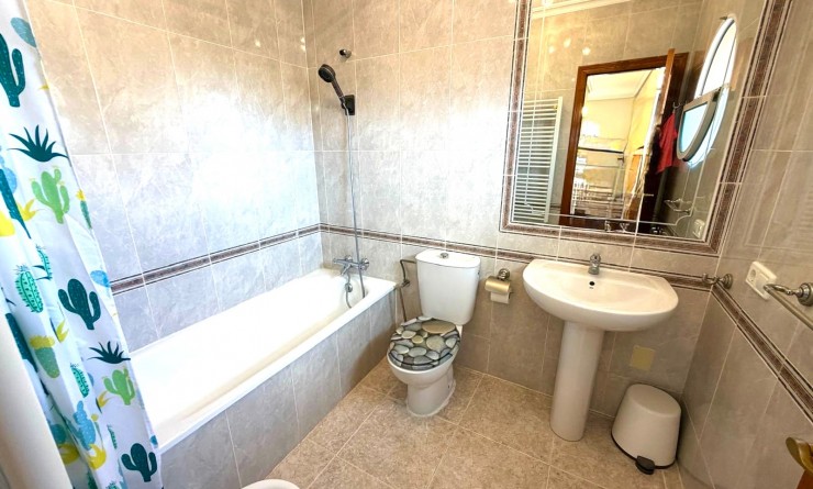 Wederverkoop - Villa - Orihuela Costa - Villamartín-Las Filipinas