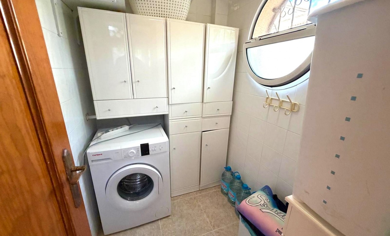 Wederverkoop - Villa - Orihuela Costa - Villamartín-Las Filipinas