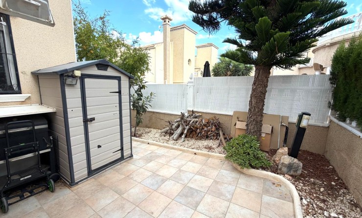 Wederverkoop - Villa - Orihuela Costa - Villamartín-Las Filipinas