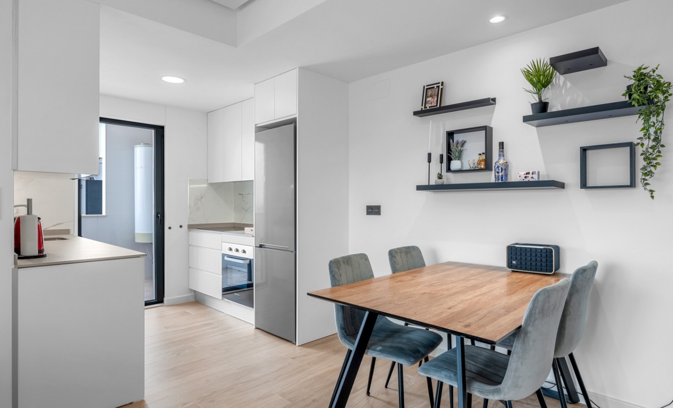 Sale - Apartment - Los Altos