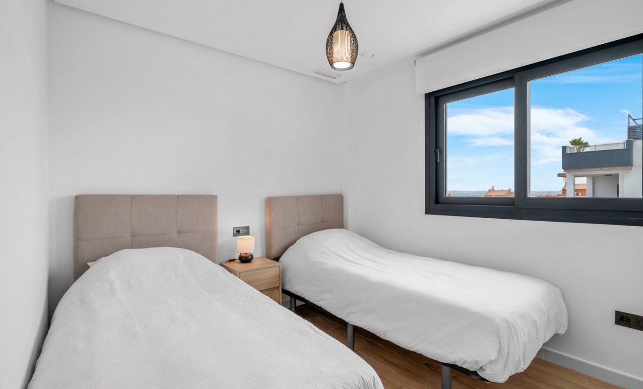 Sale - Apartment - Los Altos