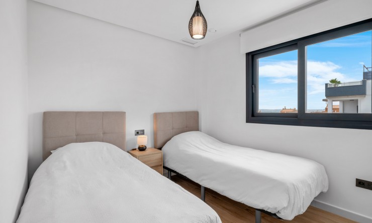 Sale - Apartment - Los Altos