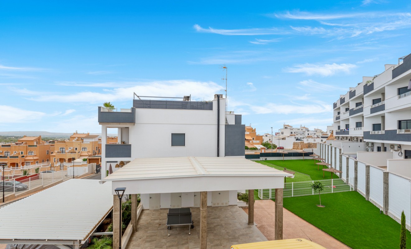 Sale - Apartment - Los Altos