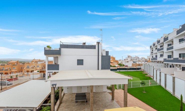Sale - Apartment - Los Altos
