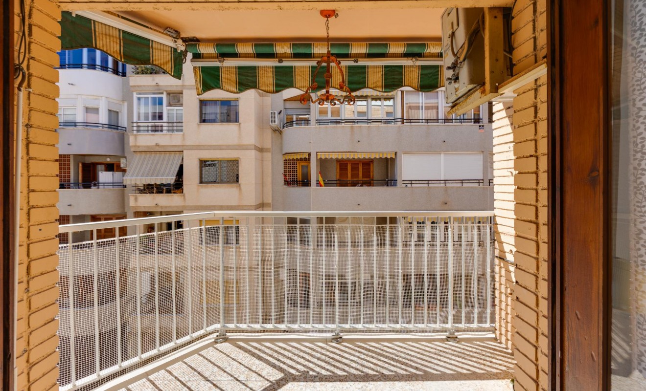 Wederverkoop - Apartamento - Torrevieja - Playa del Acequión