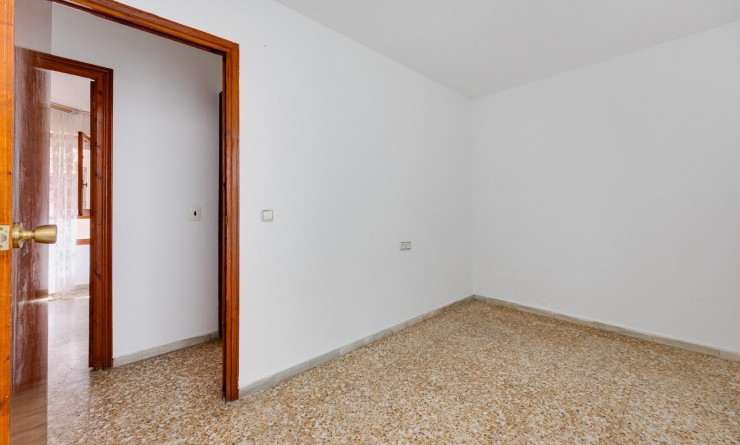 Wederverkoop - Apartamento - Torrevieja - Playa del Acequión