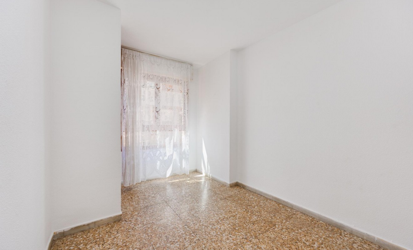 Wederverkoop - Apartamento - Torrevieja - Playa del Acequión