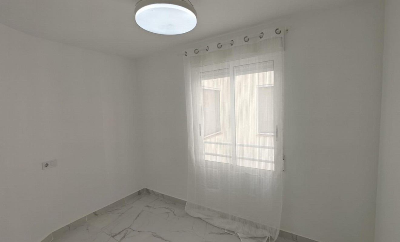 Wederverkoop - Apartamento - Torrevieja - Acequion
