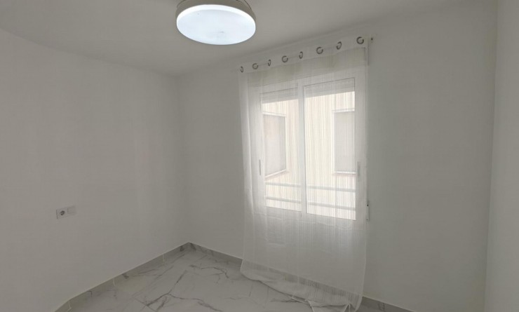 Wederverkoop - Apartamento - Torrevieja - Acequion