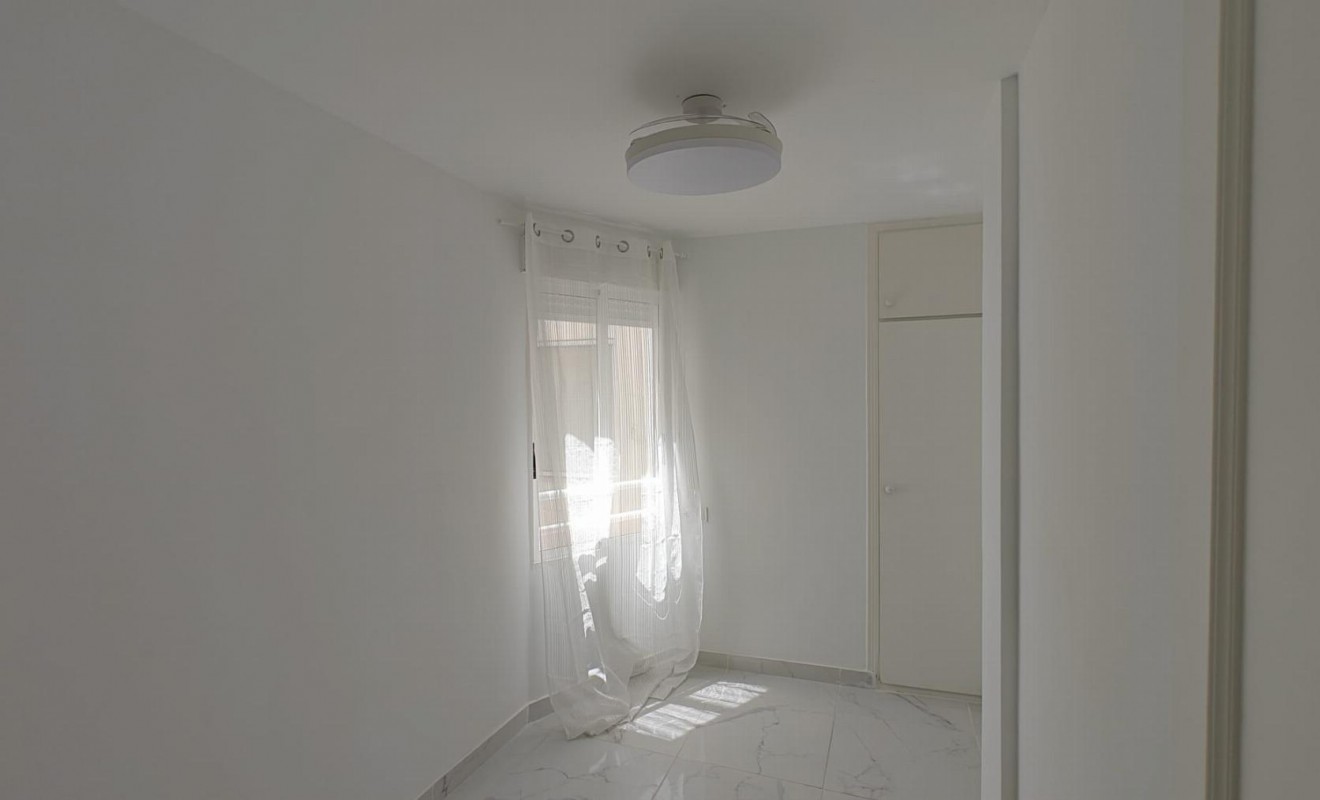 Wederverkoop - Apartamento - Torrevieja - Acequion