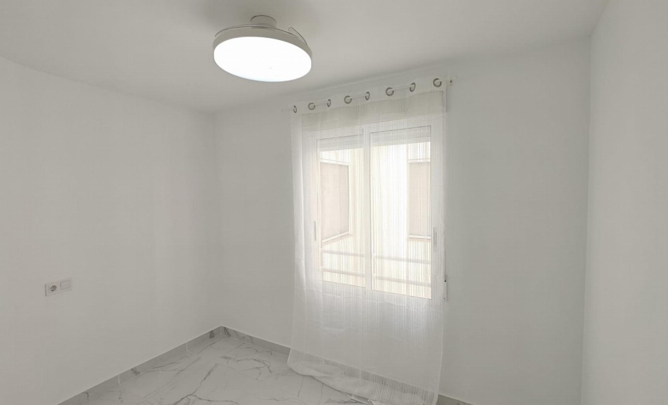 Wederverkoop - Apartamento - Torrevieja - Acequion