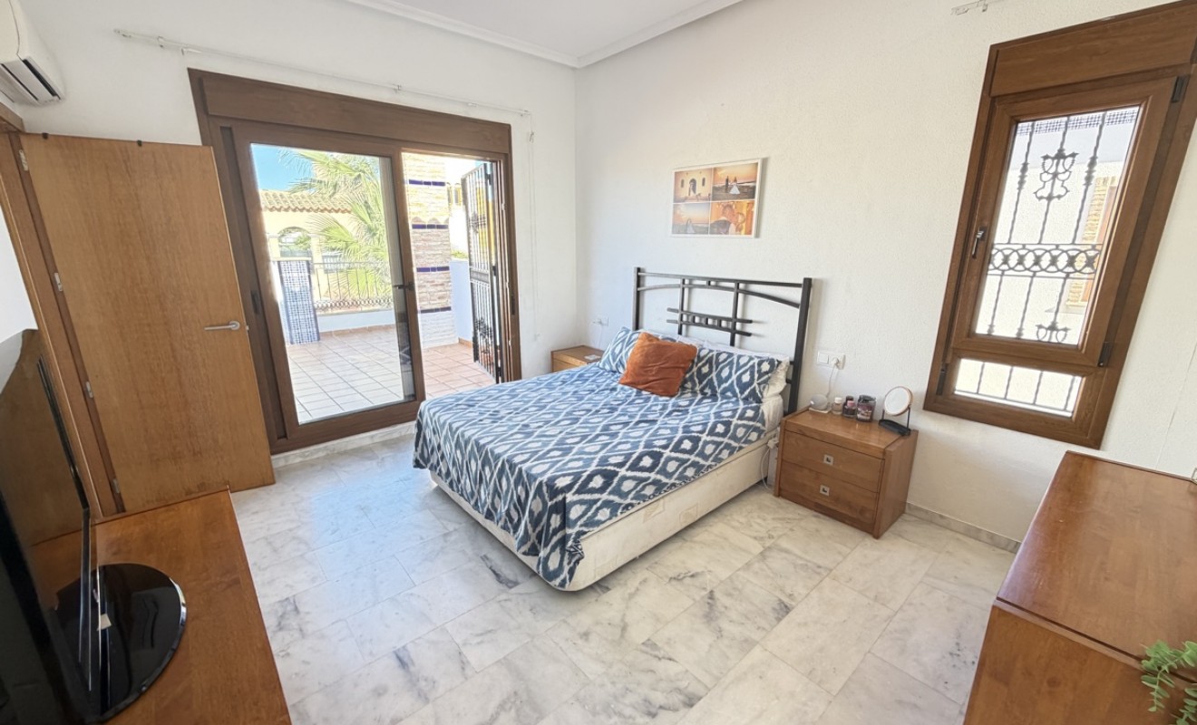 Sale - Villa - La Finca Golf
