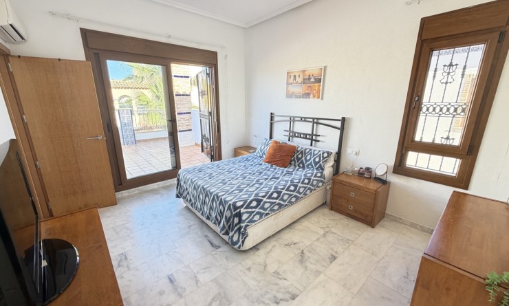 Sale - Villa - La Finca Golf