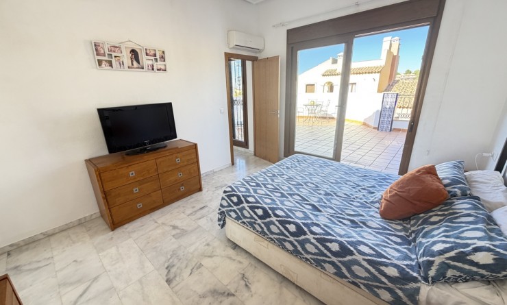 Sale - Villa - La Finca Golf