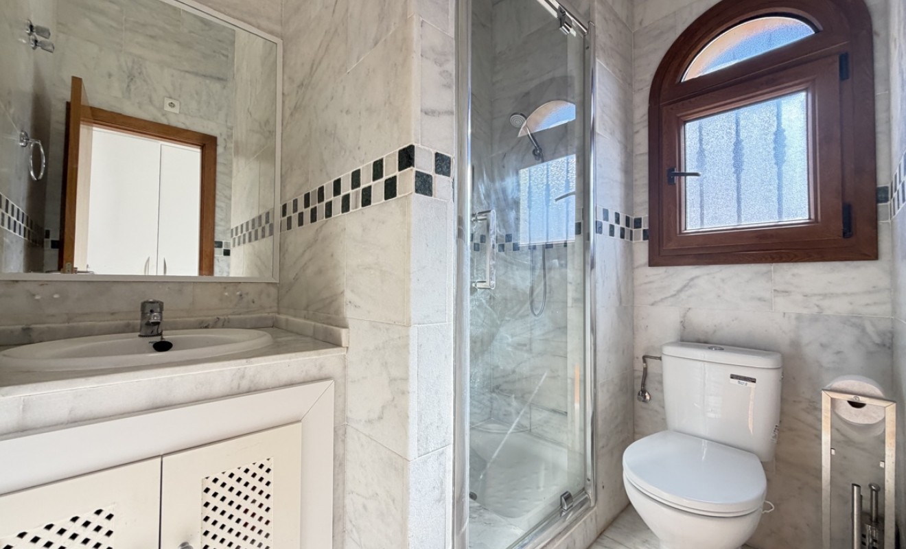 Sale - Villa - La Finca Golf