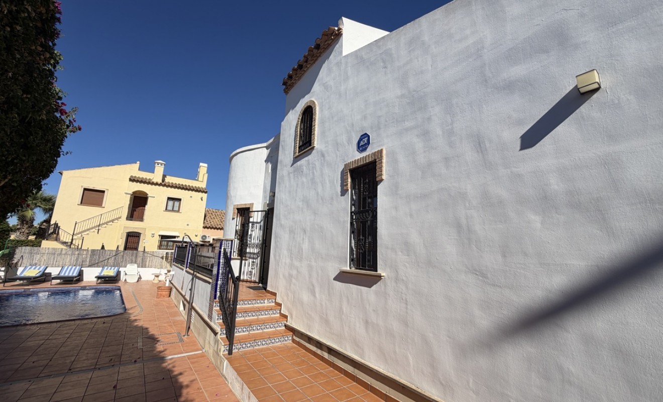 Sale - Villa - La Finca Golf