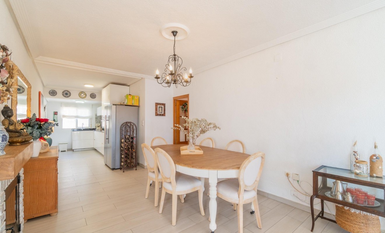 Wederverkoop - Villa - Orihuela Costa - Los Balcones