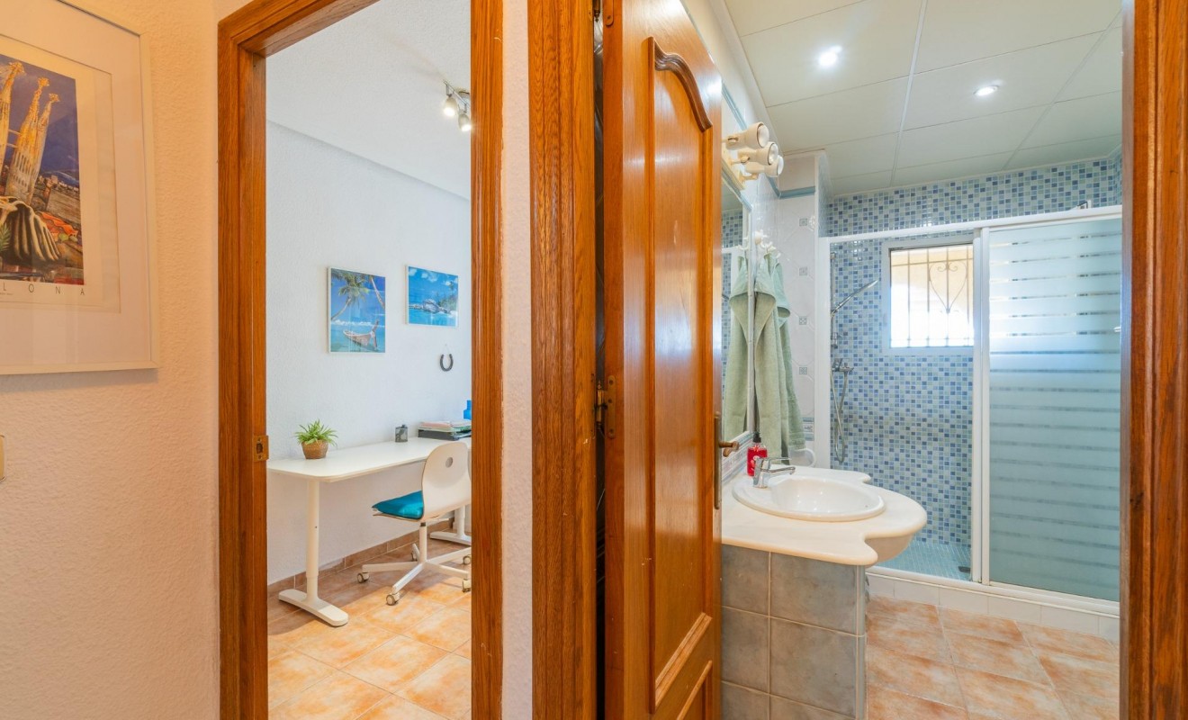 Wederverkoop - Villa - Orihuela Costa - Los Balcones