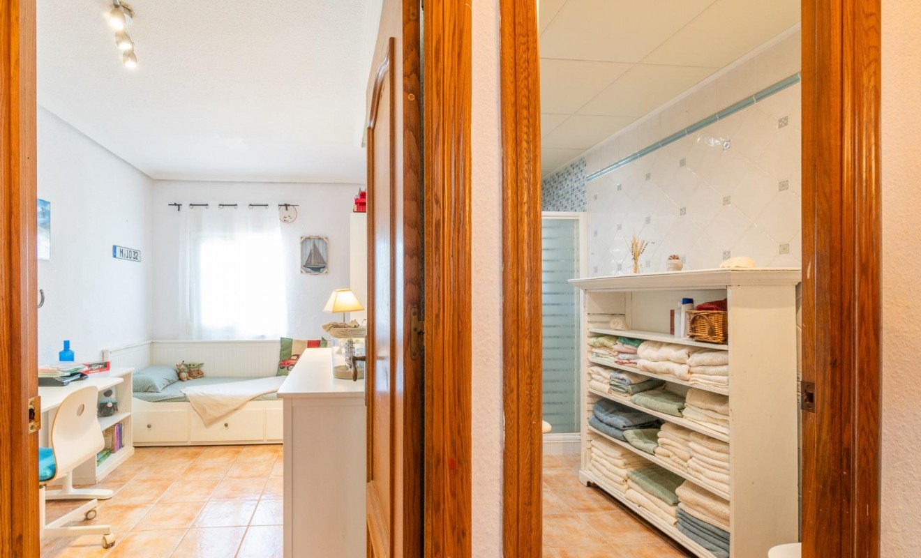 Wederverkoop - Villa - Orihuela Costa - Los Balcones