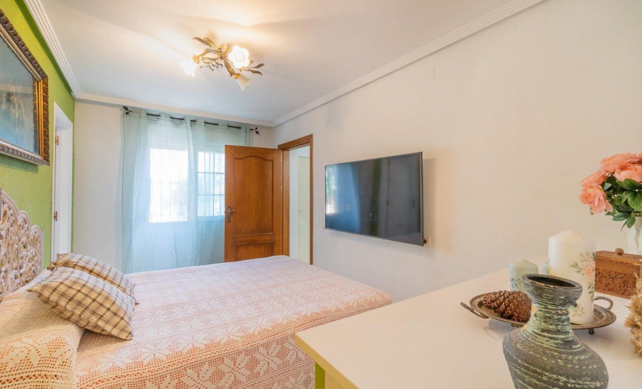 Wederverkoop - Villa - Orihuela Costa - Los Balcones