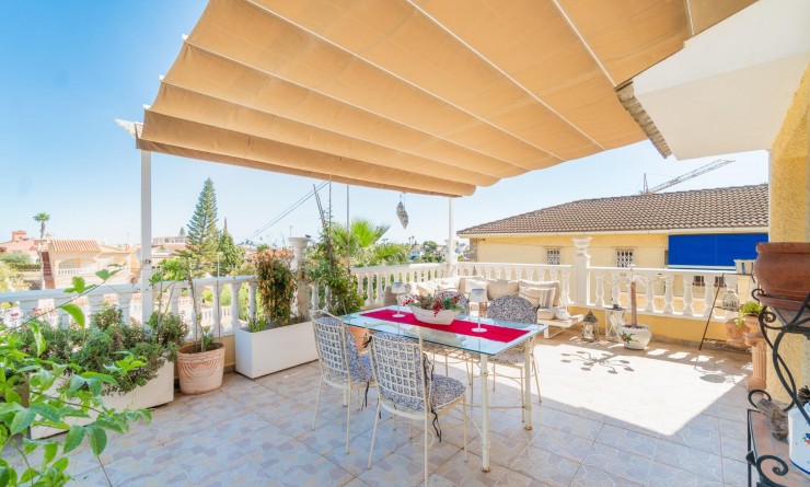 Wederverkoop - Villa - Orihuela Costa - Los Balcones